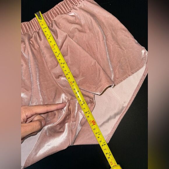 Madewell Velvet Pink Shorts Size Small EUC - Picture 6 of 6